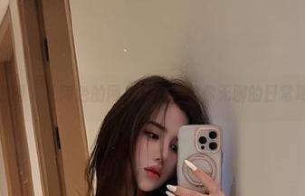 微密圈 – 让阿色的网袜写真拯救你无聊的日常吧！