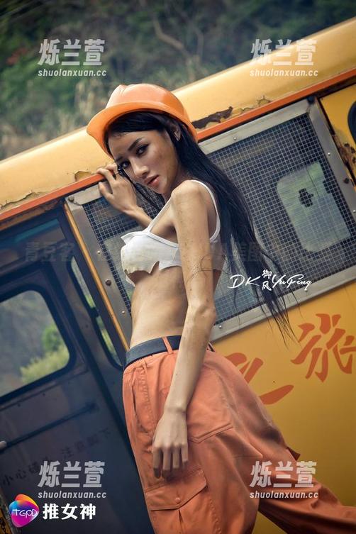 青豆客 - 在线目睹AZHUA美图中的比基尼神态
