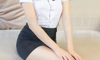 青豆客 – 赵伊彤的女友，美图泄露了一点点温柔的气息…没事，随便一瞥就好。