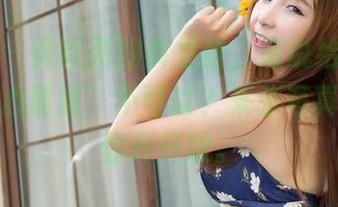 魅妍社 – 黄歆苑的裤里丝，谁说给裤子穿上‘小心翼翼’不可以？来张写真图片给你开开眼。