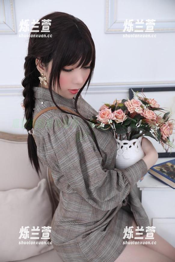 鹿野希的秘书图包：居然是为了帮老板放松？！